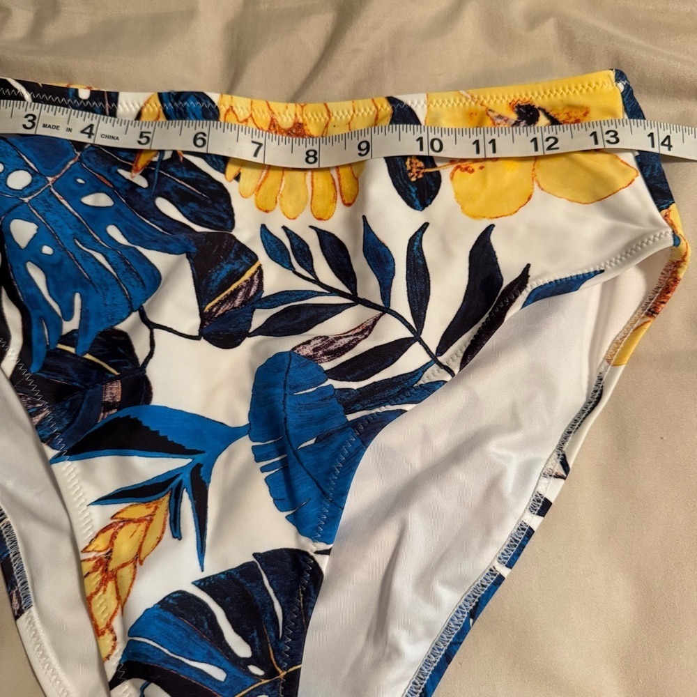Cupshe Women Sz L Two-Piece Bikini Blue Leaf Print Crisscross Back Tie Swimsuit - Picture 14 of 16
